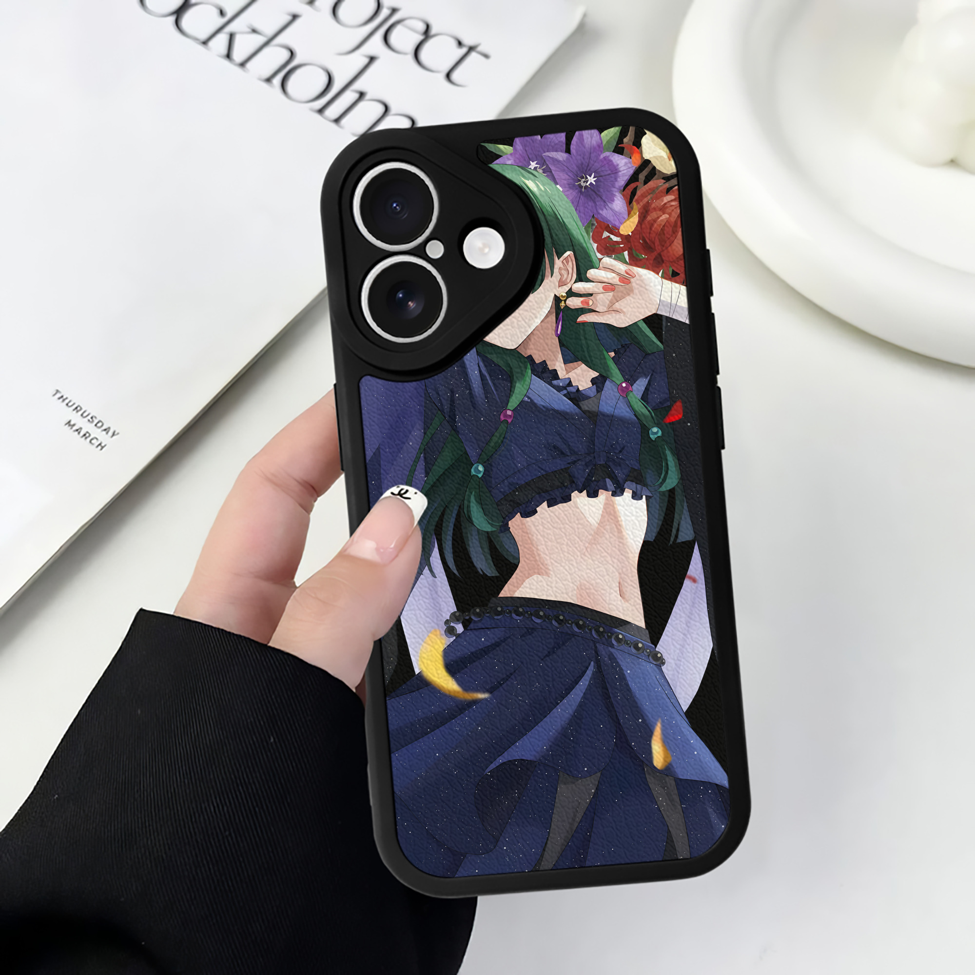（画像用） 薬屋のひとりごと The Apothecary Diaries 【iPhone 16シリーズ対応】シリコンスマホケース（レザー調） 材質：シリコン